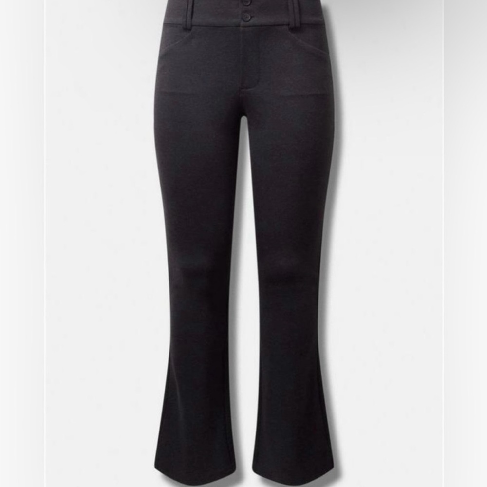 NWT Torrid 20 XT extra tall luxe pointe studio trouser pants boot cut. Stretchy!